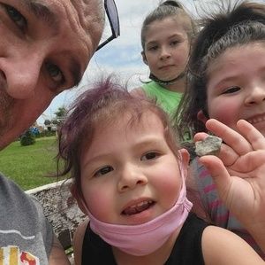 Meet your Posher, Wallace